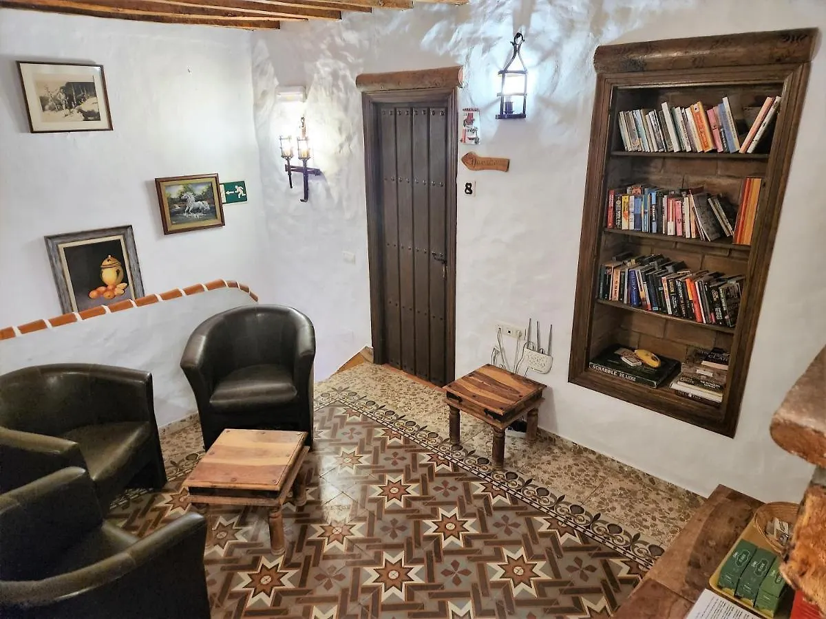 Posada La Plaza Canillas de Albaida Hotel